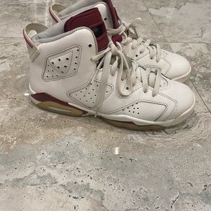 AIR JORDAN VI 6 RETRO OG BG SIZE 6.5Y MAROON